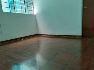 Foto 15 de Vendo Departamento amplio en primer piso + cochera carport