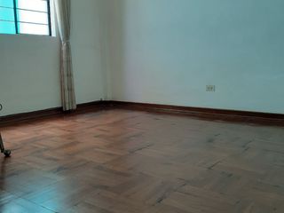 Foto 16 de Vendo Departamento amplio en primer piso + cochera carport