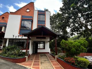Foto 1 de SE VENDE CASA EN CONJUNTO MONTEMAYOR LA FLORESTA