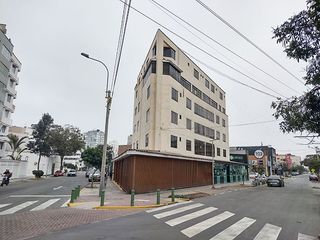 Foto 18 de OFICINA EN ALQUILER  CERCA AL MALECON DE MIRAFLORES