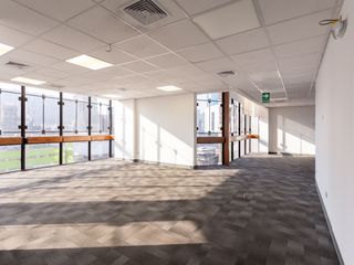 Foto 15 de ALQUILER Oficina 300 m2 en  San Isidro