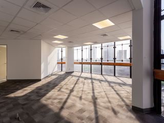Foto 17 de ALQUILER Oficina 300 m2 en  San Isidro