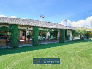 Foto 2 de Renta o Venta de Casa de Lujo dentro de Urbanización, Via Guayllabamba El Quinche