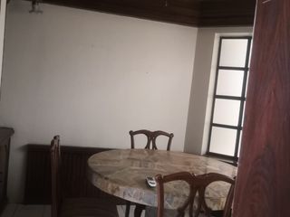 Foto 10 de Kennedy Norte Alquiler de grande casa de dos areas con uso de suelo comercial - excelente ubicación (J Luna)