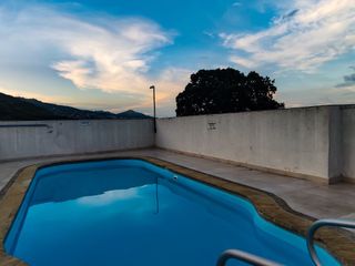 Foto 2 de EN VENTA APARTAMENTO El Refugio cali