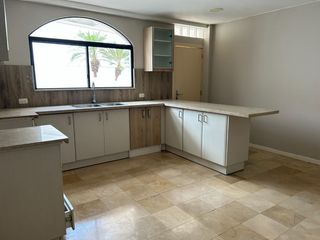 Venta de hermosa casa en Los Parques,  sector de Los Ceibos