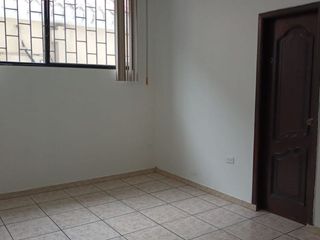 En alquiler departamento en Cdla. Kennedy