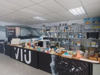 Foto 1 de Alquiler de Oficina en el sector Santa Lucia de 480 Metros, Norte de Quito
