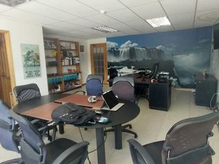 Foto 24 de Alquiler de Oficina en el sector Santa Lucia de 480 Metros, Norte de Quito