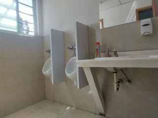 Foto 8 de Alquiler de Oficina en el sector Santa Lucia de 480 Metros, Norte de Quito