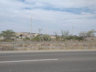 Foto 8 de AMPLIO  TERRENO EN VENTA – CARRETERA PIURA - PAITA