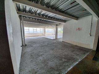 Foto 3 de PLAZOLETA COMERCIAL CRISTALES PLAZA-LOCAL A-22