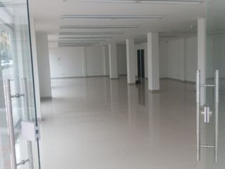 Foto 1 de Local esquinero para el arriendo ubicado en Cuba