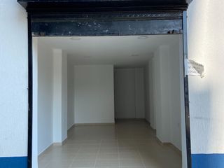 Foto 13 de ARRIENDO  LOCAL COMERCIAL BARRIO LA SALLE cra 28 con 66 frente a city center