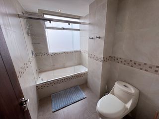 Foto 15 de EN VENTA LUJOSO DEPARTAMENTO GRANDE Y CENTRICO, CON 3 HABITACIONES Y 2 TERRAZAS PRIVADAS, CUENCA, ECUADOR.