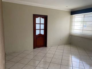 Departamento en Alquiler en la Urbanización Puerto Azul, 3 Habitaciones, 2 Baños, Terraza, Seguridad ,Vía a la Costa.