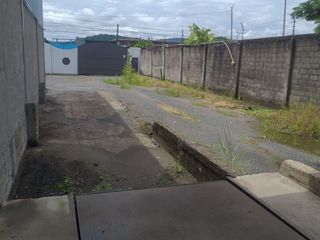 Foto 6 de Bodega de alquiler venta en vía Daule