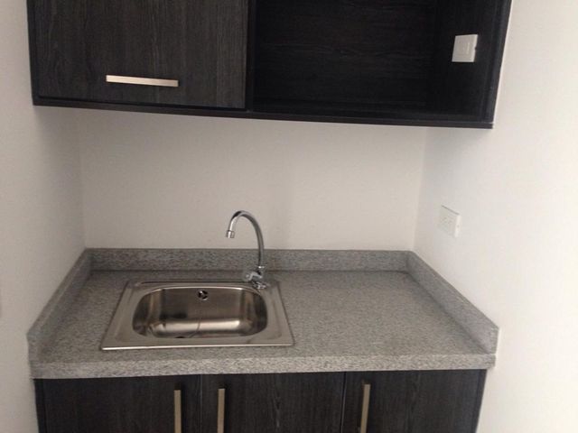 Oficina de Venta en Edificio Signature ubicado en la República y Rumipamba, Norte de Quito
