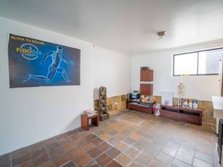Foto 34 de PROPIEDAD DE 735MT MONTESERRIN EN VENTA