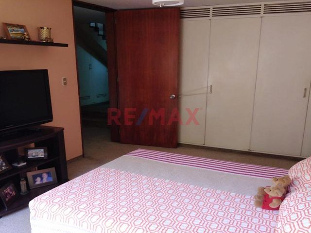 Vendo Espacioso Departamento Tipo Duplex Con Terraza En Primer Piso