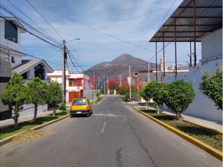Foto 2 de Hermosa Casa Urb. Los Pinos. Chimbote ID 1089416