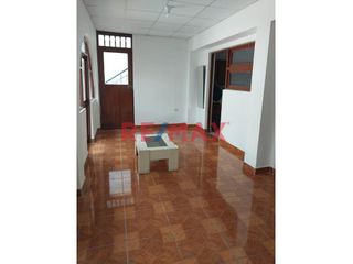 Foto 15 de Hermosa Casa Urb. Los Pinos. Chimbote ID 1089416