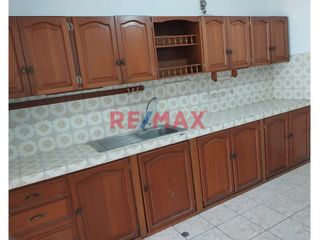 Foto 16 de Hermosa Casa Urb. Los Pinos. Chimbote ID 1089416
