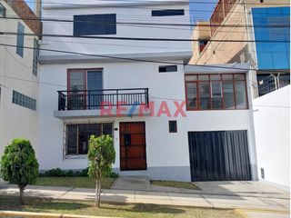 Hermosa Casa Urb. Los Pinos. Chimbote ID 1089416