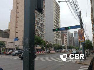Foto 5 de VENTA CASONA COMO TERRENO CERCADO DE LIMA