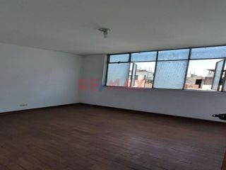 Foto 4 de Ocasion!! Depa Frente A Parque//En Venta//Ingenieria-Smp