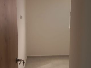 PARA ESTRENAR APTO DE 3 HABITACIONES ACABADOS DE LUJO-PARQUEADERO-ZONA SOCIAL