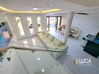 Foto 26 de Moderna Casa en Venta sector sur de Manta, Zona Resindencial, Manta, Ecuador