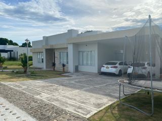 ¡HERMOSA CASA CAMPESTRE! GRAN OPORTUNIDAD- CONDOMINIO RINCÓN CAMPESTRE