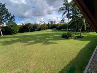 Foto 3 de Countryhome on Double Lot in Residential Community - Llanogrande