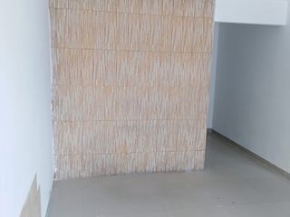 ARRIENDO AMPLIA CASA COMERCIAL BARRIO CADIZ