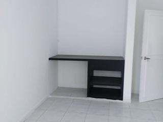 ARRIENDO AMPLIA CASA COMERCIAL BARRIO CADIZ