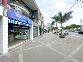 Venta De Local Comercial En La Fontana-Molina