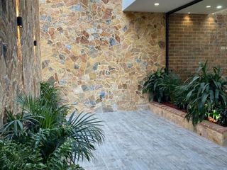 VENDO HERMOSA CASA ENTRE LLANOGRANDE SAN ANTONIO