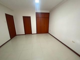 Foto 11 de VENTA DE DPTO. DUPLEX EN URB. LA CAROLINA, MACHALA