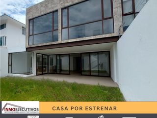 Foto 2 de Espectacular Casa de Venta por Estrenar en Cumbayá - La Primavera 2