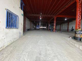 Foto 15 de bodega industrial de alquiler Manta Montecristi