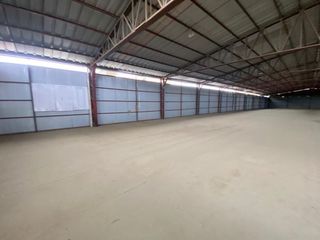 Foto 18 de bodega industrial de alquiler Manta Montecristi