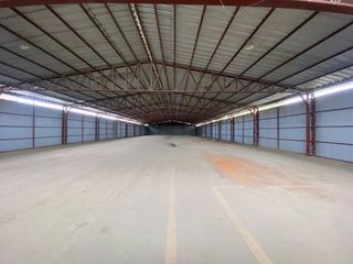 Foto 16 de bodega industrial de alquiler Manta Montecristi
