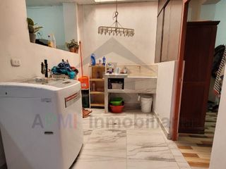 VENTA DE CASA EN URBANIZACIÓN SANTA ROSA DE CHICLAYO