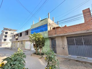 VENTA DE CASA EN URBANIZACIÓN SANTA ROSA DE CHICLAYO