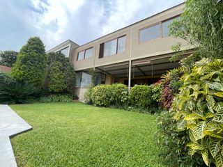 Foto 1 de Vendo Casa Calle Tranquila Urb Los Alamos