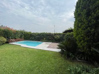 Foto 29 de Vendo Casa Calle Tranquila Urb Los Alamos
