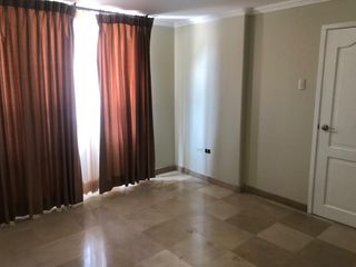 Foto 15 de Kennedy Norte, Venta de Villa de 3 plantas de 4 dorm en excelente ubicación