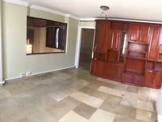 Foto 21 de Kennedy Norte, Venta de Villa de 3 plantas de 4 dorm en excelente ubicación