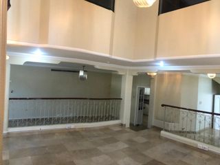 Foto 9 de Kennedy Norte, Venta de Villa de 3 plantas de 4 dorm en excelente ubicación